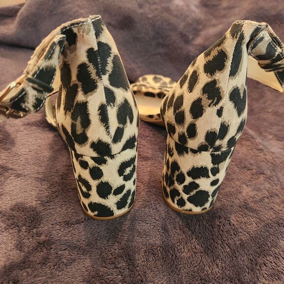 Women’s Old Navy Size 10 3” Cheetah Heels Chic - Picture 5 of 6